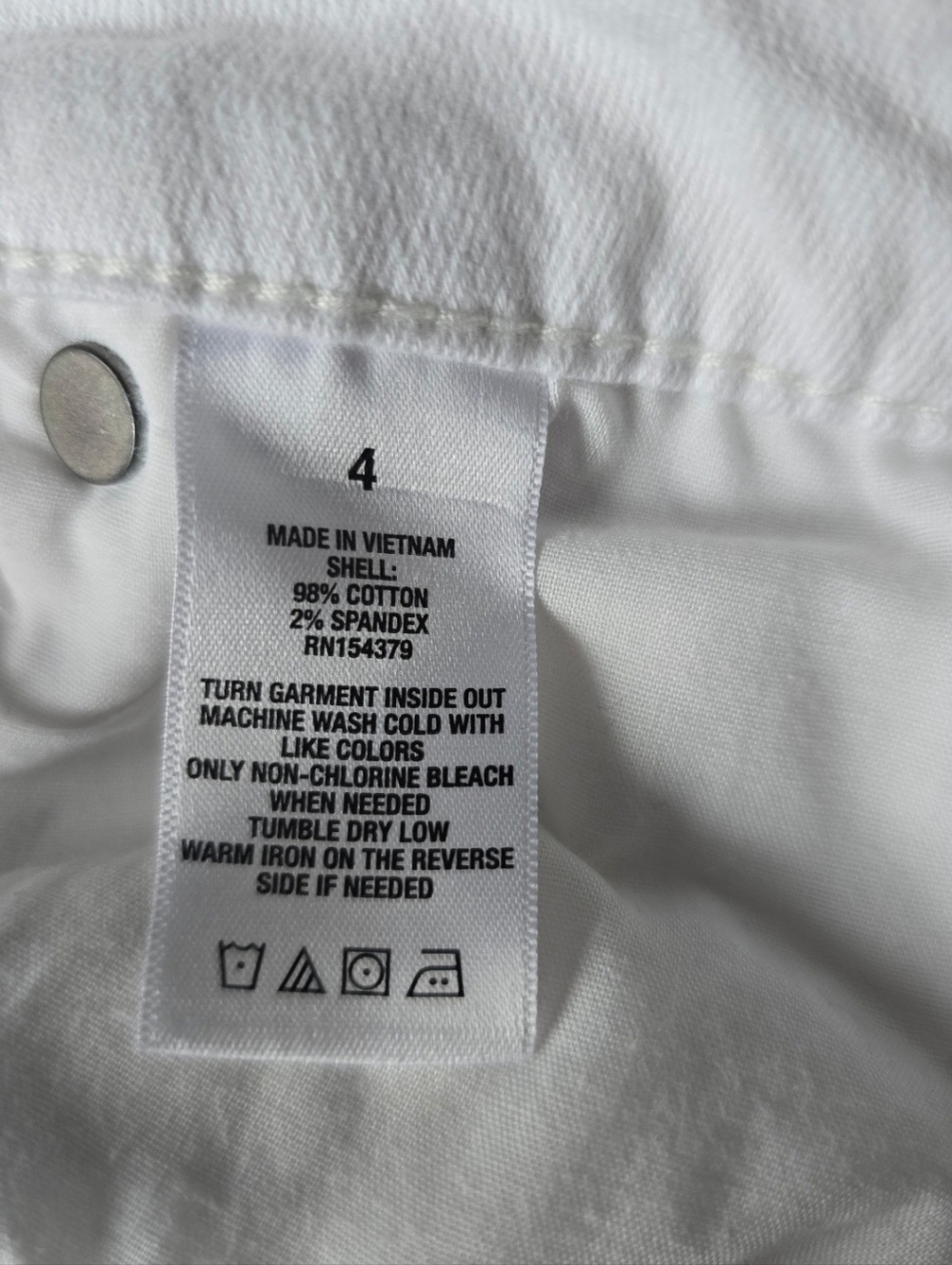 Aeropostale White Distressed High-Rise Jean Shorts Size 4 - Picture 4 of 4